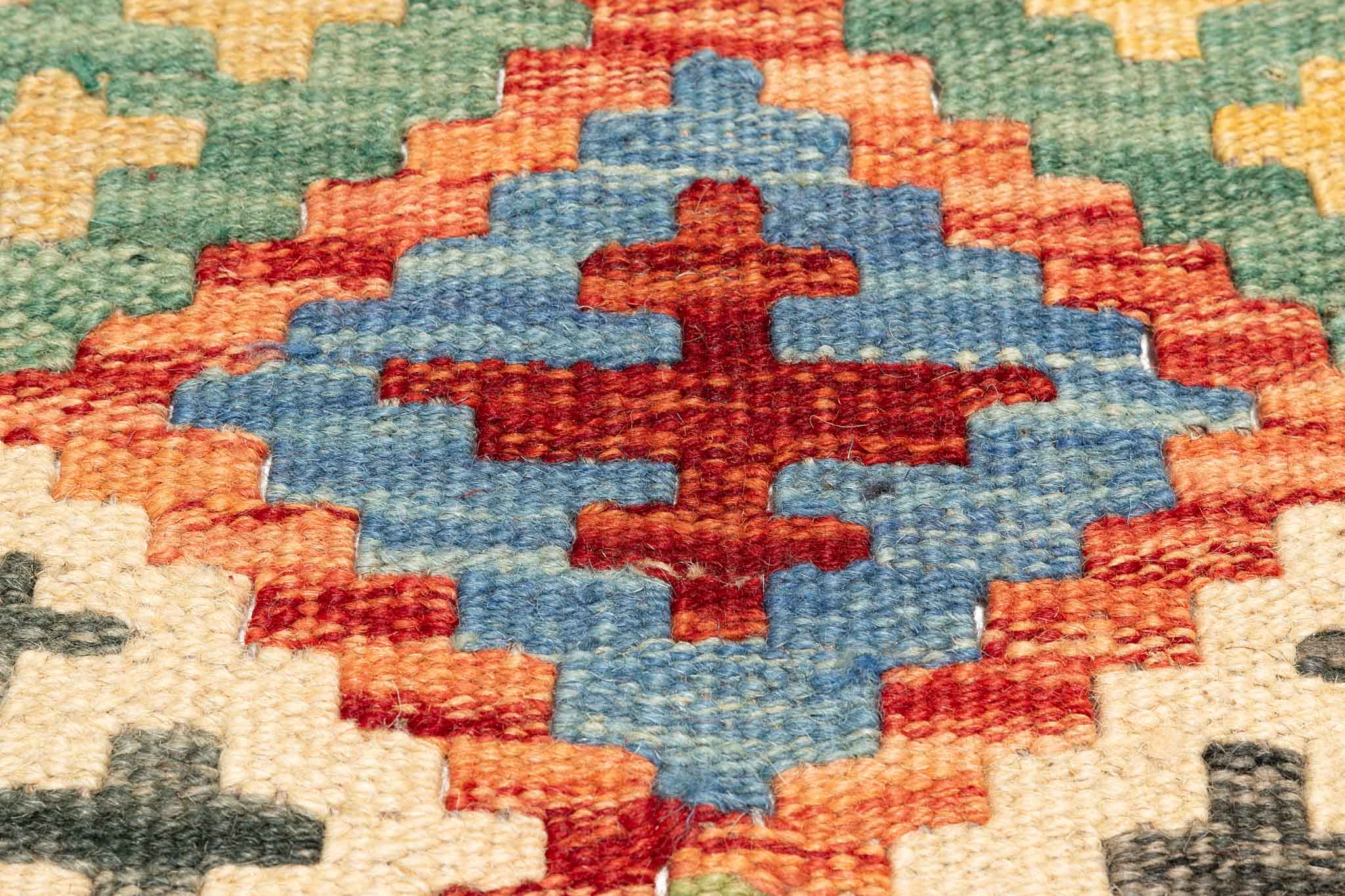 Afghanischer Kelim – 198 × 160 cm – handgewebt aus Schurwolle