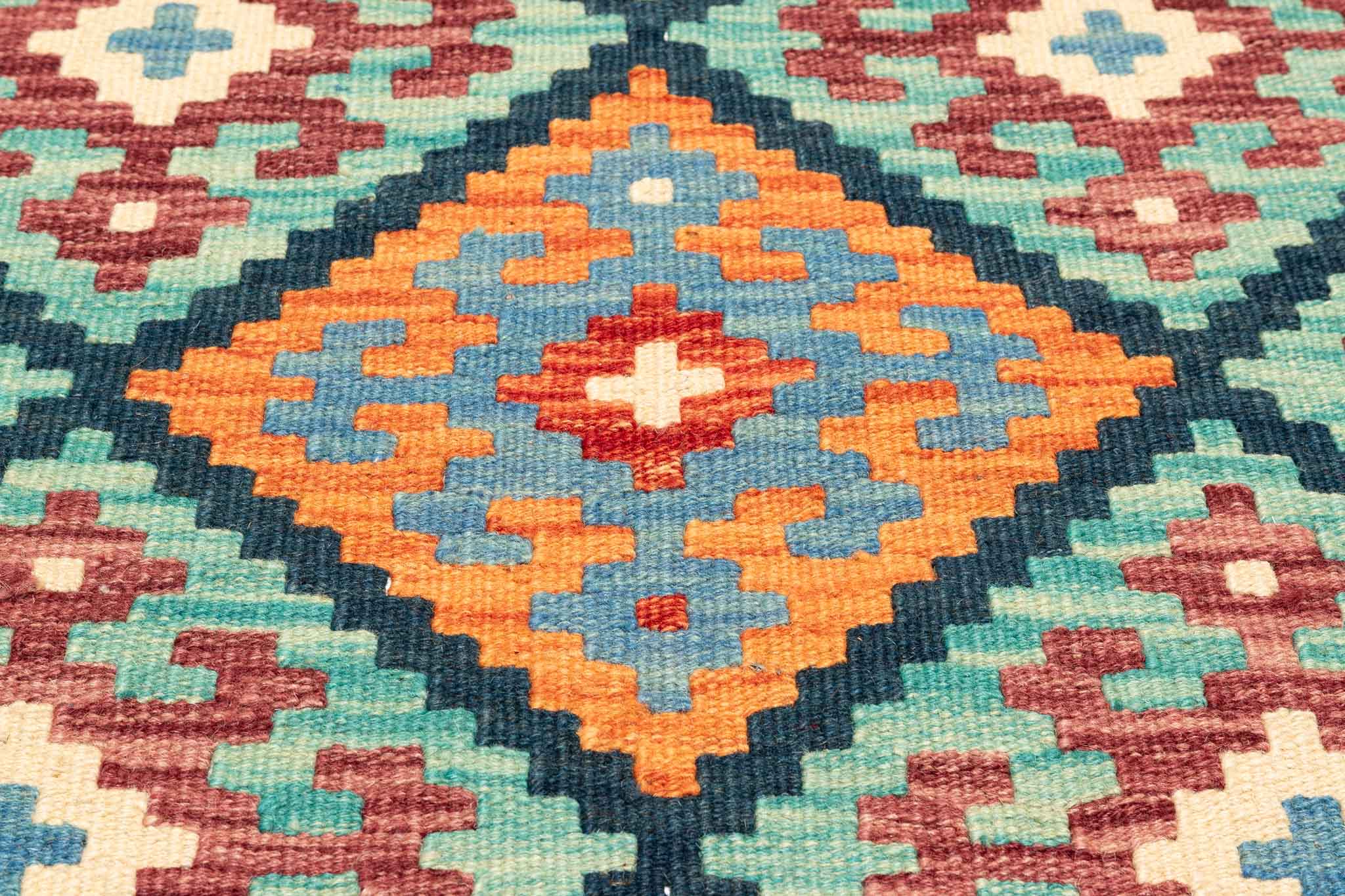 Afghanischer Kelim – 198 × 151 cm – handgewebt aus Schurwolle