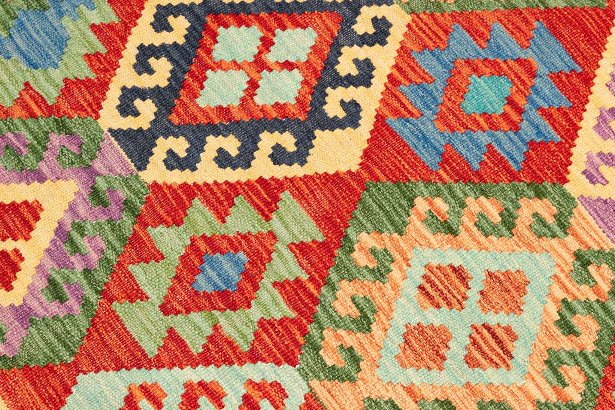 Afghanischer Kelim – 195 × 150 cm – handgewebt aus Schurwolle