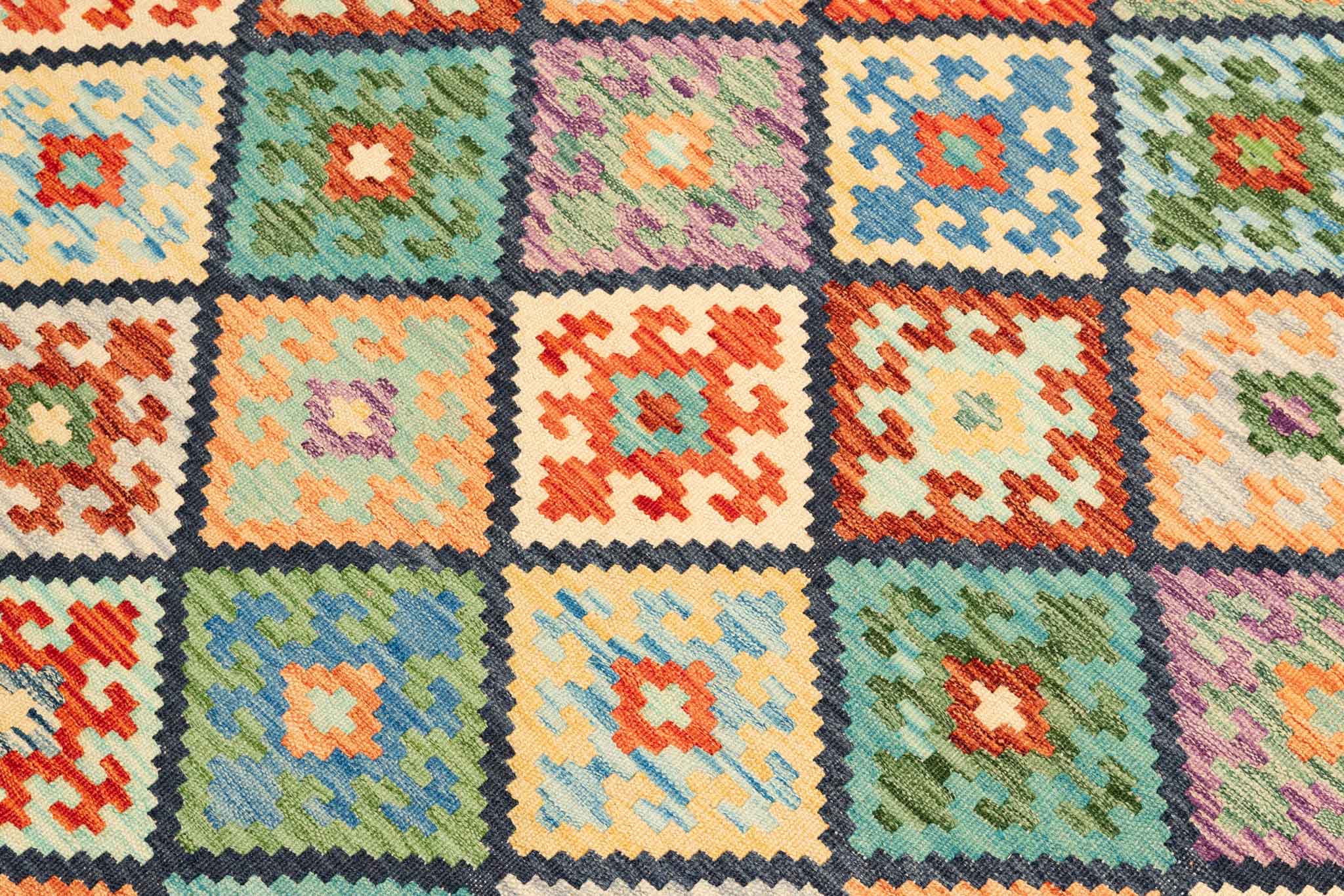 Afghanischer Kelim – 200 × 157 cm – handgewebt aus Schurwolle
