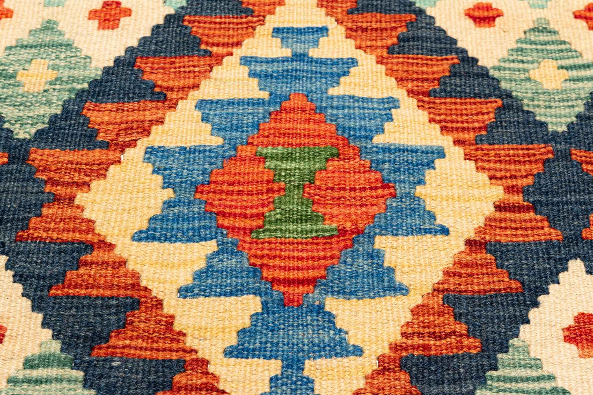 Afghanischer Kelim – 207 × 150 cm – handgewebt aus Schurwolle