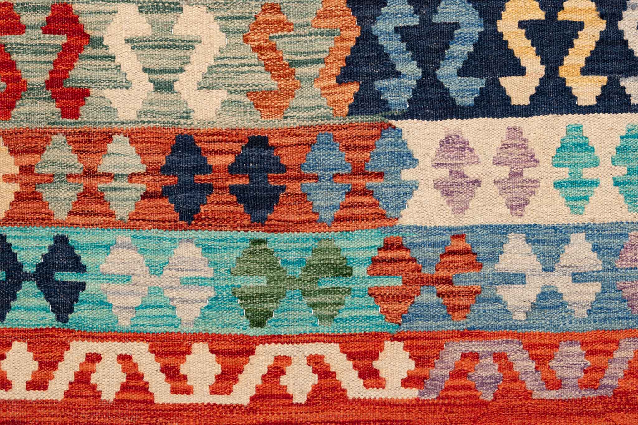 Afghanischer Kelim – 296 × 250 cm – handgewebt aus Schurwolle